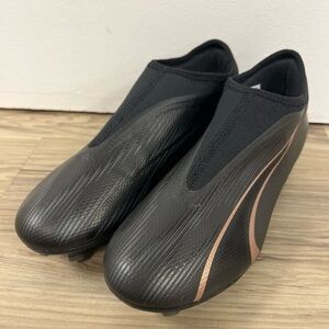 Puma Ultra Match Soccer Cleats No Lace Slip On Black Big Kids 5 107770-02 NWOB